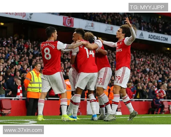 兹沃勒与阿贾克斯历史交锋回顾与战绩分析