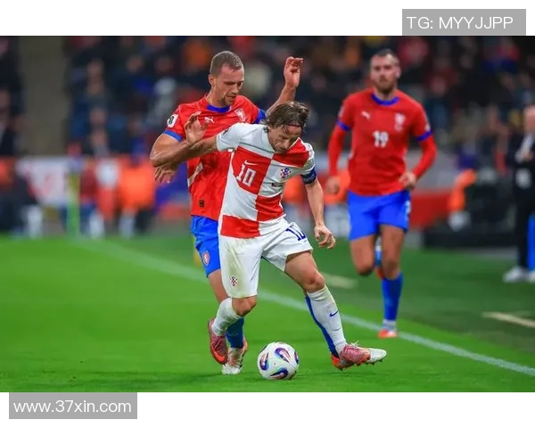 布拉格斯巴达迎战亚布洛内茨争夺捷克足球联赛冠军荣耀