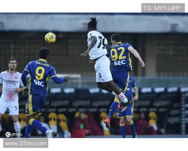 意甲焦点战弗洛西诺尼迎战那不勒斯争夺关键三分